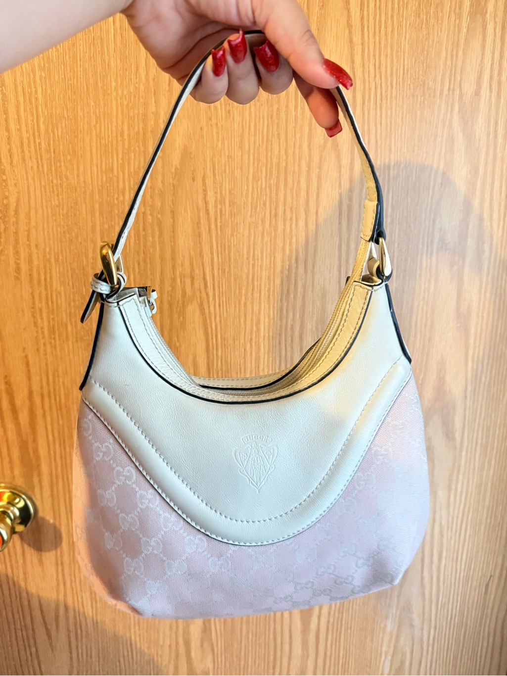 Gucci Pink And Cream Gg Hobo Shoulder Bag With Gold Accents